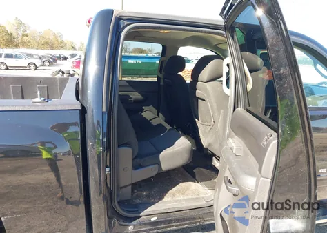 2010 Chevrolet Silverado 1500 Xtra Fuel Economy z USA, uszkodzony, nr VIN 3GCRCSE33AG142319